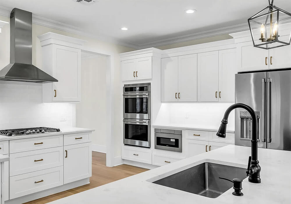 kitchen remodeling companies in Roslyn Estates NY